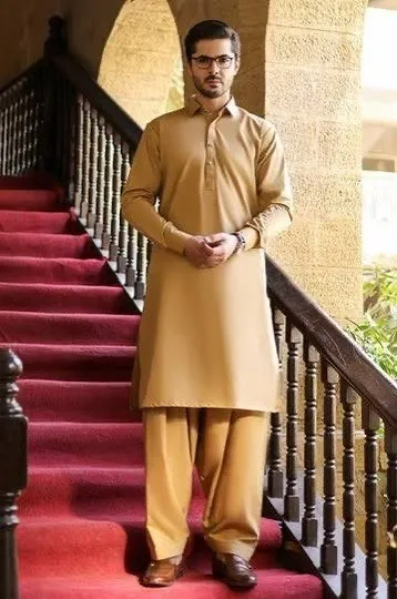 Elegant men's kurta set
